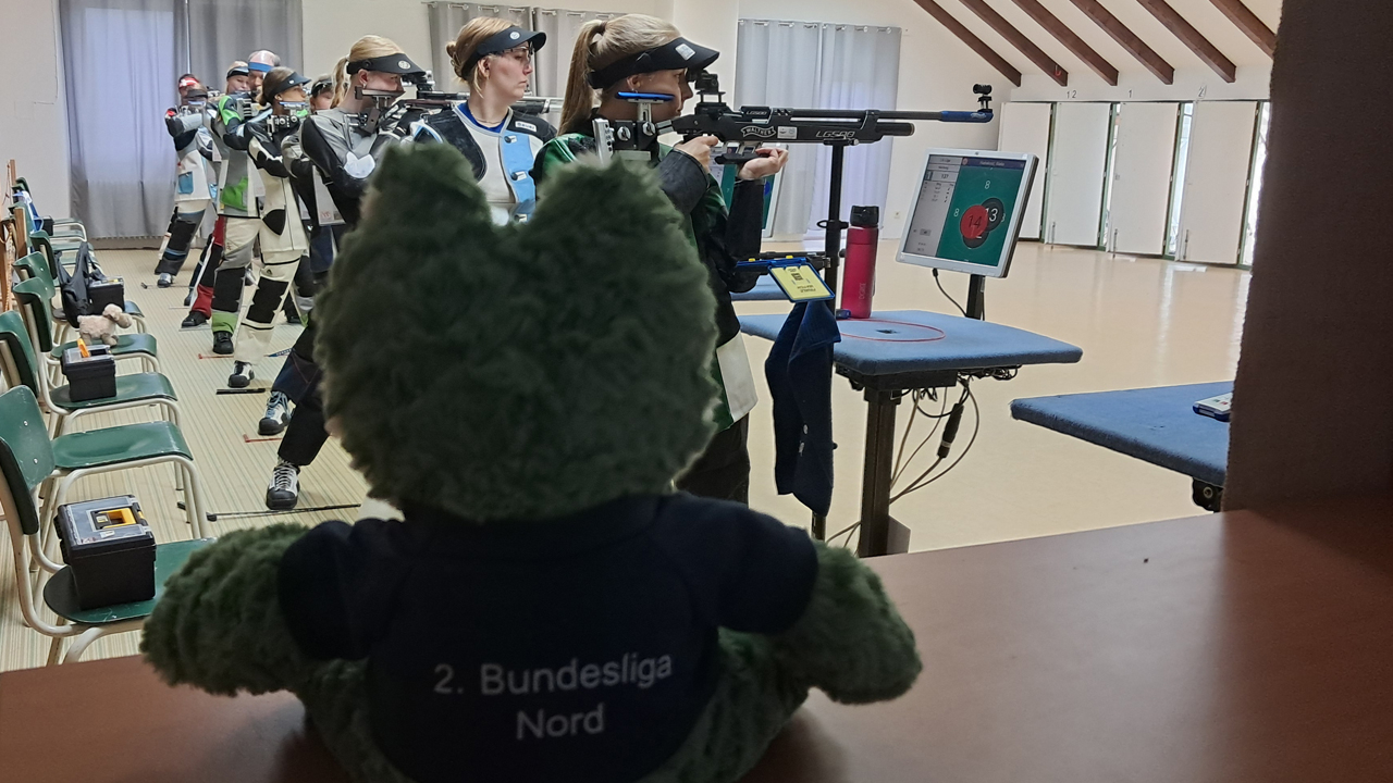 Das Maskottchen von der Bundesliga Mannschaft des SSV Kassau im Einsatz